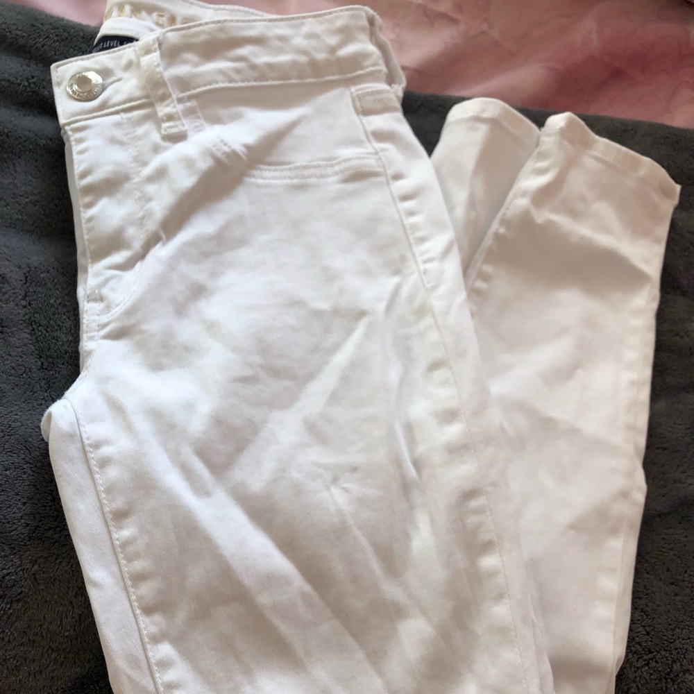 White American Eagle Jeans